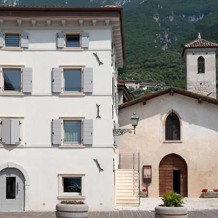 Absentia 1763 Garda Boutique Home - Lake Front Brenzone sul Garda Dış mekan fotoğraf