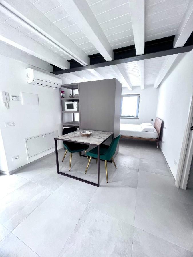 Absentia 1763 Garda Boutique Home - Lake Front Brenzone sul Garda Dış mekan fotoğraf