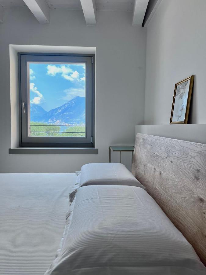 Absentia 1763 Garda Boutique Home - Lake Front Brenzone sul Garda Dış mekan fotoğraf