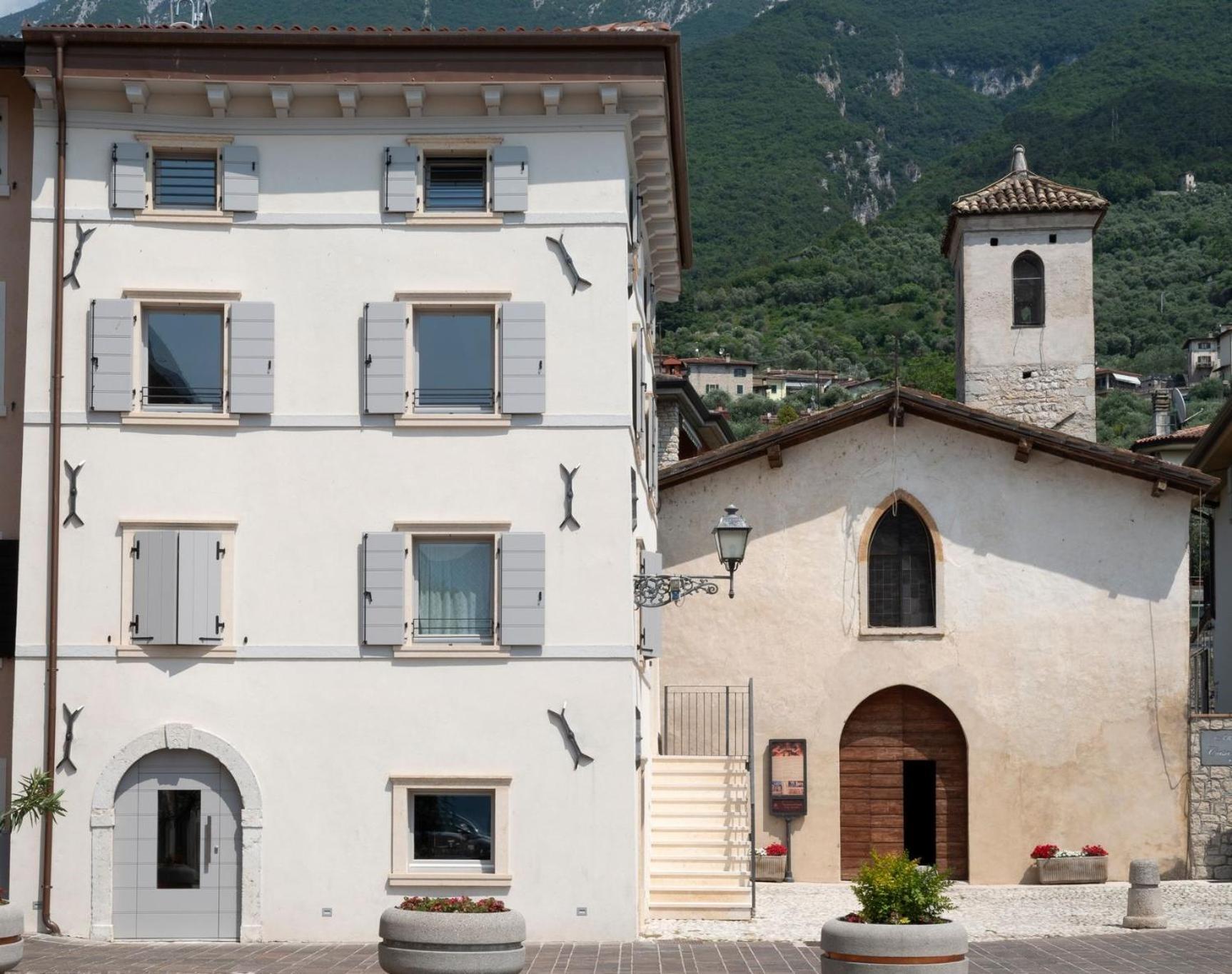 Absentia 1763 Garda Boutique Home - Lake Front Brenzone sul Garda Dış mekan fotoğraf