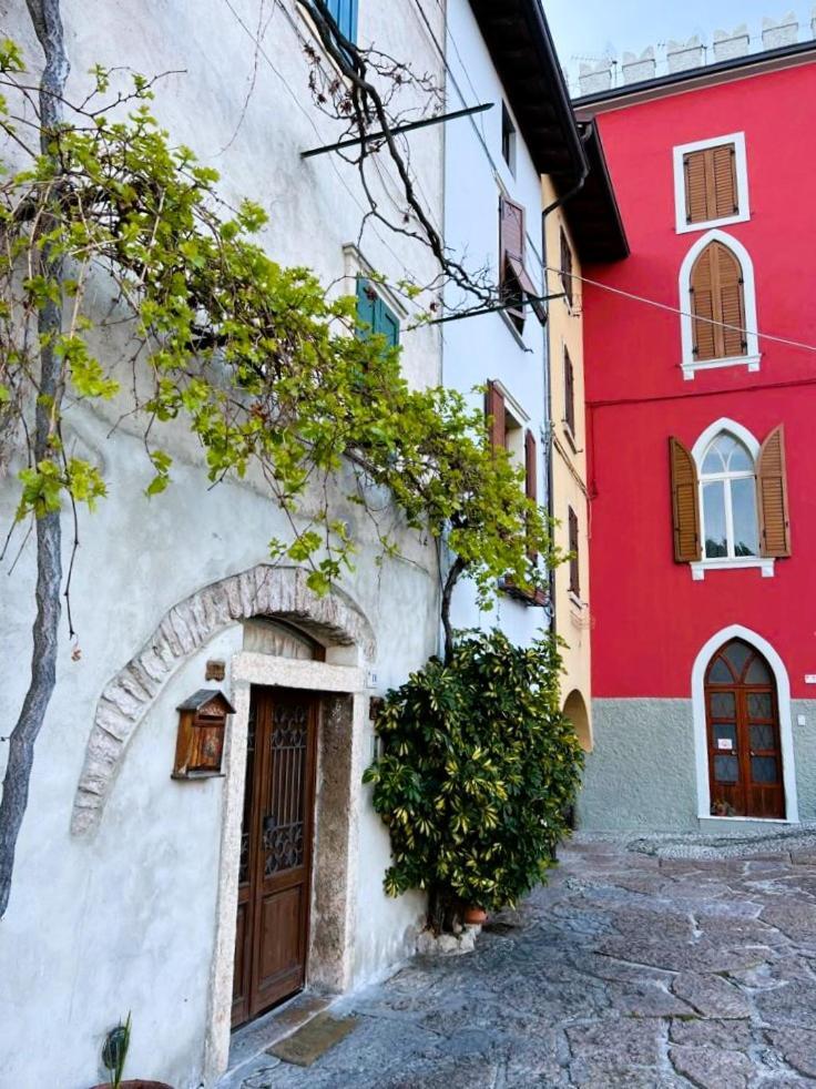 Absentia 1763 Garda Boutique Home - Lake Front Brenzone sul Garda Dış mekan fotoğraf