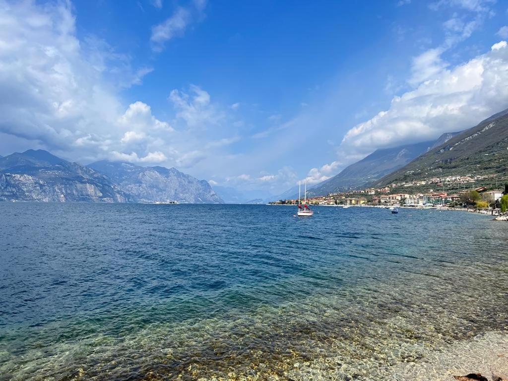 Absentia 1763 Garda Boutique Home - Lake Front Brenzone sul Garda Dış mekan fotoğraf
